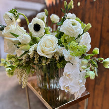 Load image into Gallery viewer, Spring Classique Large