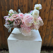 Load image into Gallery viewer, Strawberry Lilac Small