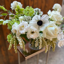 Load image into Gallery viewer, Spring Classique Small