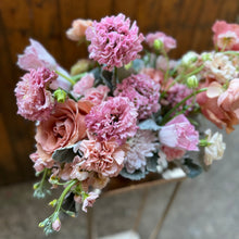 Load image into Gallery viewer, Vibrant Spring Small