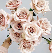 Load image into Gallery viewer, Thanksgiving Bouquet Petite