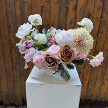 Load image into Gallery viewer, Strawberry Lilac Large
